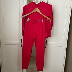Patagonia Girls Midweight Capilene Crew and Pants baselayer set, size M